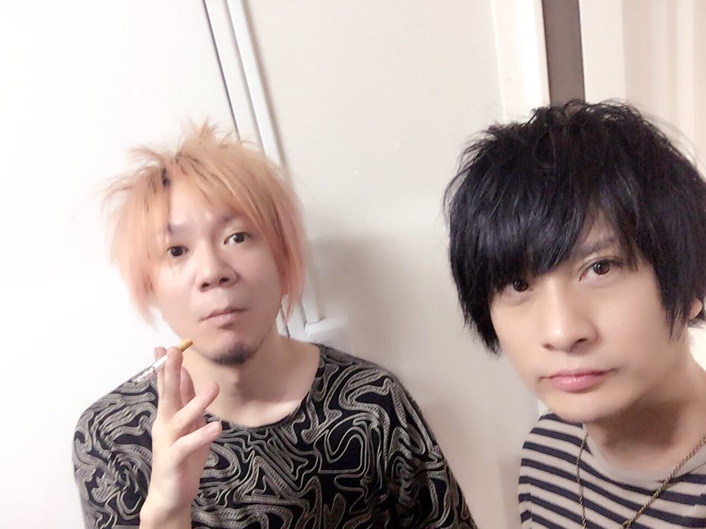 Cune 本日はcuneとしてディアラヴィpresents すべらない３マン 名古屋編 に出演でした 久々のライブお楽しみいただけましたでしょうか 今回は ライブ前のバックステージでの3人を激写 また近いうちにcuneでのライブを予定しておりますのでお