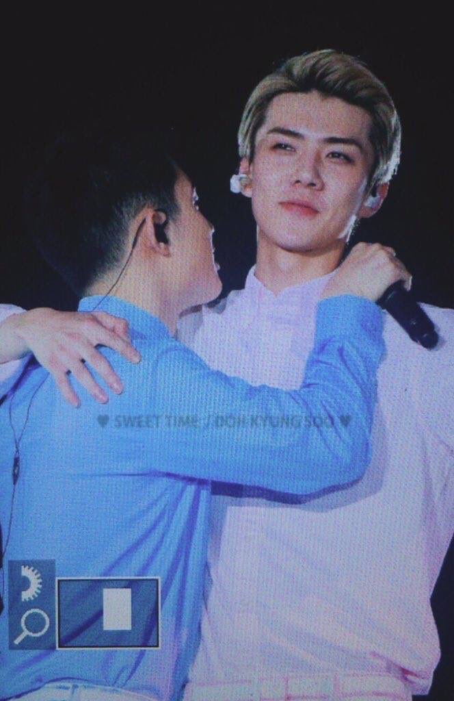 nanajaem_1308's tweet photo. ทำไมตัวเล็กอยู่ใกล้ใครคนไหน ก็จิ้นได้ แล้วโมเม้นก็ได้แบบฟินๆเยอะมาก 555555 แต่แบคคืออะไร #sesoo #backdo #kaido #chansoo https://t.co/DWyGvL0id8