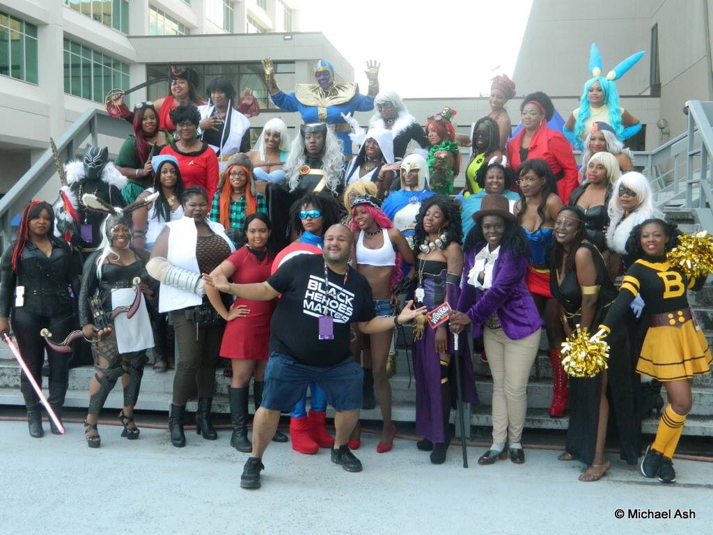 JazOnRecord's tweet photo. Seeing more pictures pop up from the #BlackGeeksofDragonCon meet. Love my, "Which-Camera-Do-We-Look" face! #DragonAge #BlackGeeks https://t.co/ousvhQ8NUW