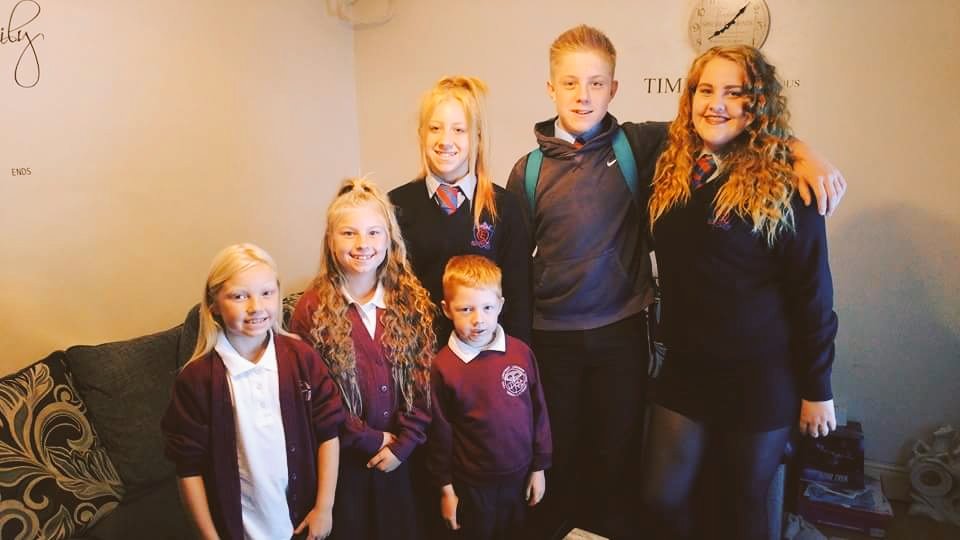kelrobinson7's tweet photo. Love these babies #happy #lucky #growingup #6 #1missing #stepdaughter #love #Robinson's xxx https://t.co/8MZUMilvSp
