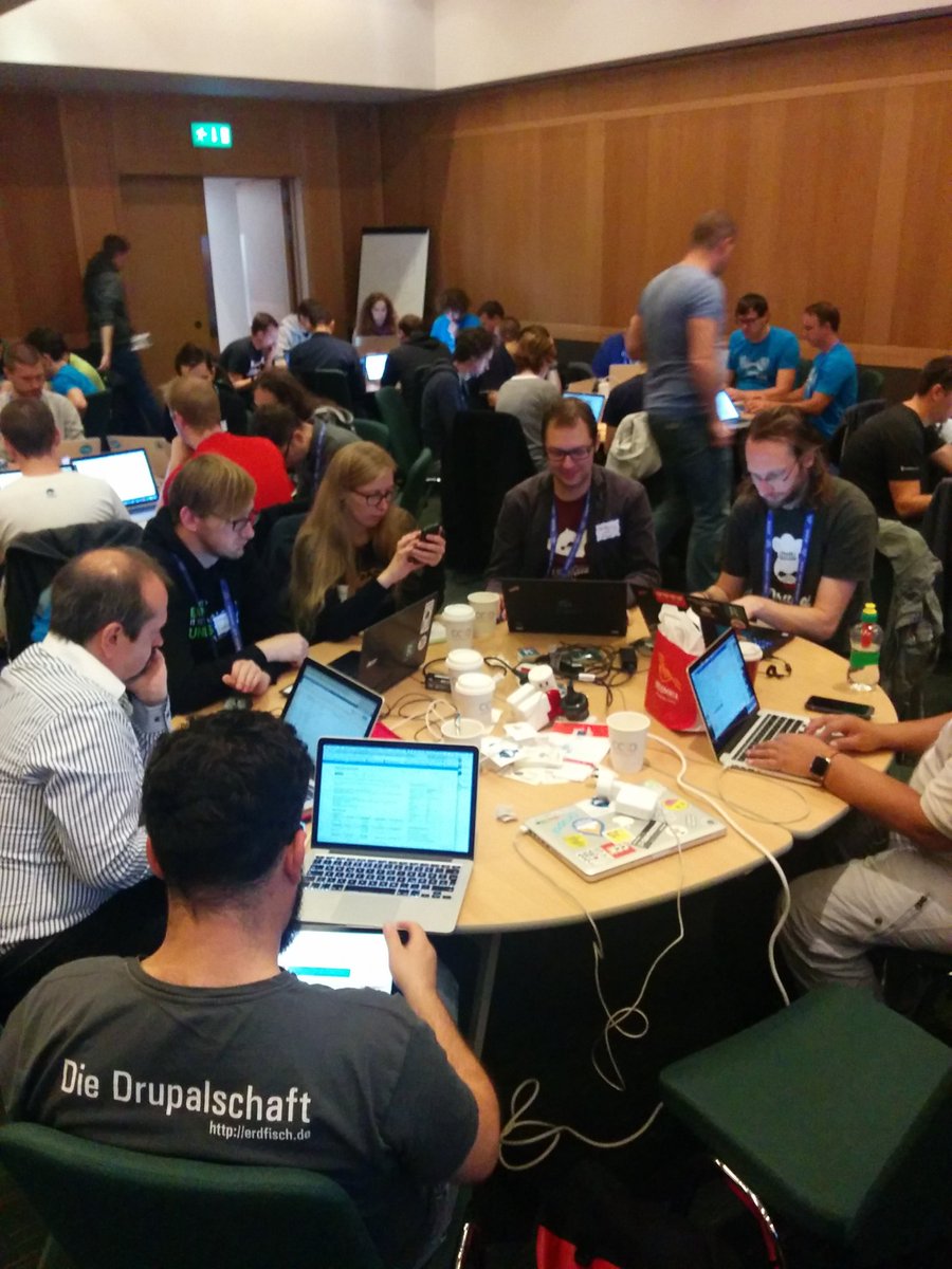 drupalat's tweet image. German translation sprint at crowdy #DrupalCon Dublin. Let&apos;s get all the strings translated! #drupalat
