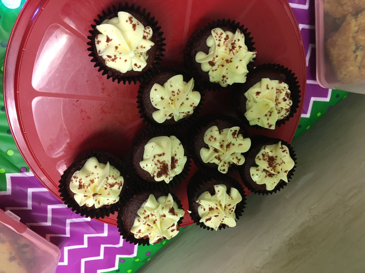 Emilyloveselvis's tweet photo. #teamtrauma baking to support #McMillanCoffeeMorning @nottmhospitals #teamC4 #teamC5 https://t.co/F0ExWWIHVZ