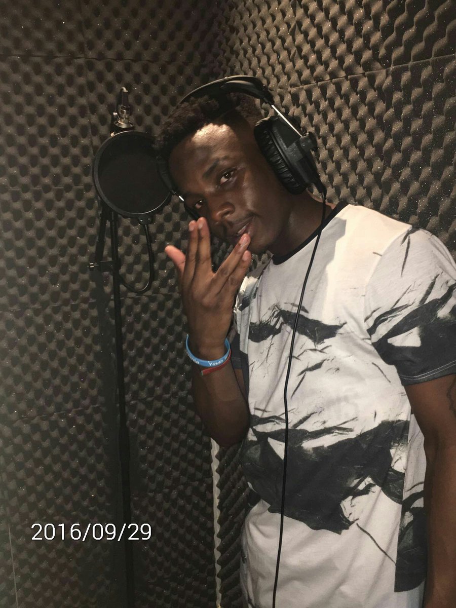 Queensrowstudio's tweet photo. https://t.co/mx2nGWODo4