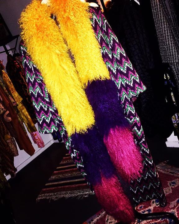 kendtdesign's tweet photo. New fur scarf in the shop https://t.co/ftnM2lhxTm