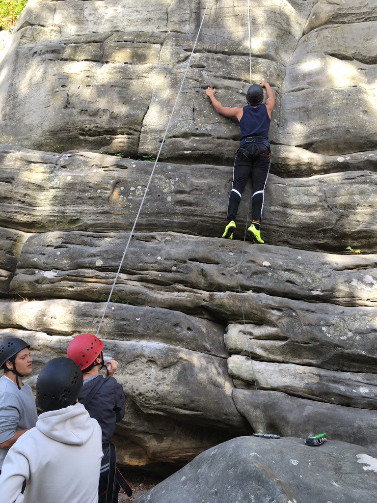 GMS_PE's tweet photo. Fast start for GCSE climbers #four10s #teamwork #GMSPEtrip https://t.co/iN7WNJegjX