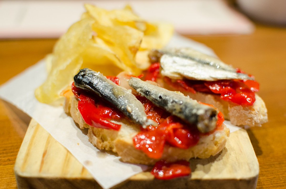 PatioBraserito's tweet photo. No hay nada mejor que un tapeo por #Granada ¡Ven a probar la mejor gastronomía en @PatioBraserito ! 👇 https://t.co/AW3WkGegev