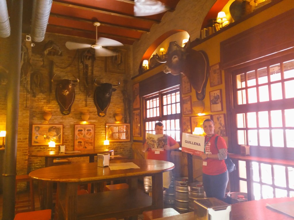 cristinaboa19's tweet photo. Bar con nombre del gran torero Pepe Hillo, espectacular el trato, muy aconsejable #Sevillaesprovincia @Sevilla_Turismo @zerpanadamas https://t.co/xXdMR2tWjW