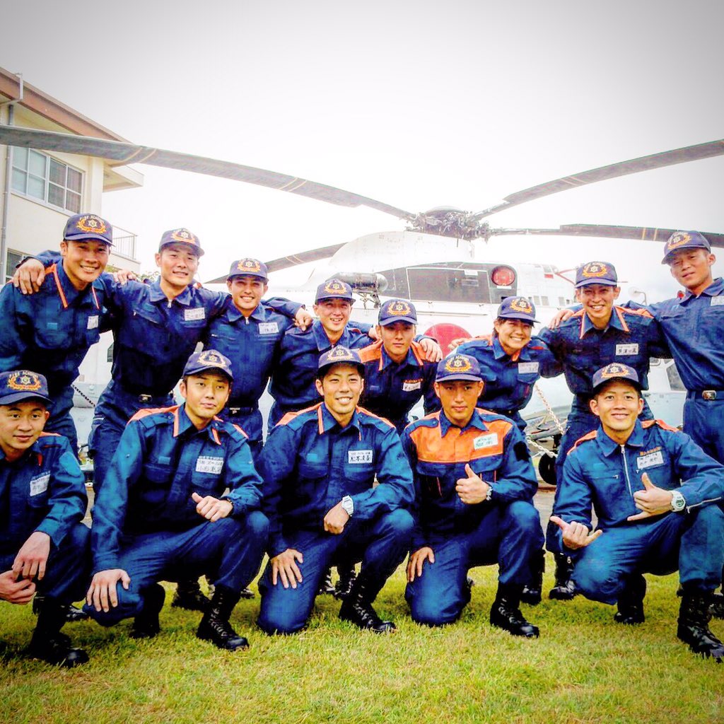 cleverguy_ty's tweet photo. 今日で半年間の消防学校を卒業しました！
思い返すたびに涙が止まらない。本当に最高の仲間に出会えてよかった。243人の同期。こんな素晴らしい出会いはもう2度とないと思う。人生の中で1番素晴らしい半年間だった。それぞれ守る場所は違くても、神奈川をみんなで守っていこう！本当ありがとう。 https://t.co/R1sp2bIsLT