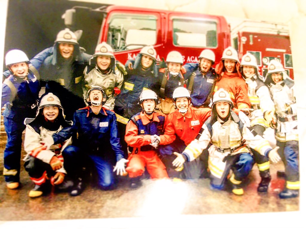 cleverguy_ty's tweet photo. 今日で半年間の消防学校を卒業しました！
思い返すたびに涙が止まらない。本当に最高の仲間に出会えてよかった。243人の同期。こんな素晴らしい出会いはもう2度とないと思う。人生の中で1番素晴らしい半年間だった。それぞれ守る場所は違くても、神奈川をみんなで守っていこう！本当ありがとう。 https://t.co/R1sp2bIsLT