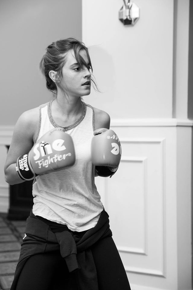 EmWatsonSpain's tweet photo. Nuestra princesa guerrera. #HeForShe https://t.co/YTI0KDySB6