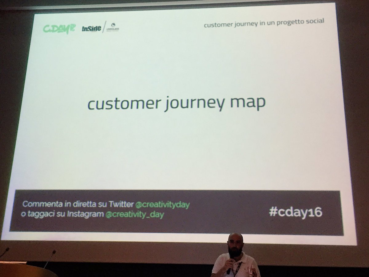 RumoreWeb's tweet photo. Alessandro ci illustra uno strumento importante per la customer journey: la creazione e la progettazione di una map! #cday16 #rumoreweb https://t.co/fNc1SwcSpe