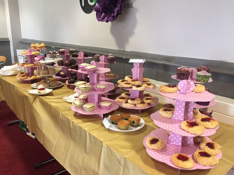 Great morning here at <a href="/RefuelCafeBar1/">Refuel Cafe Bar</a> for <a href="/macmillancancer/">Macmillan Cancer Support</a> @macmillancoffee ☕️🍰