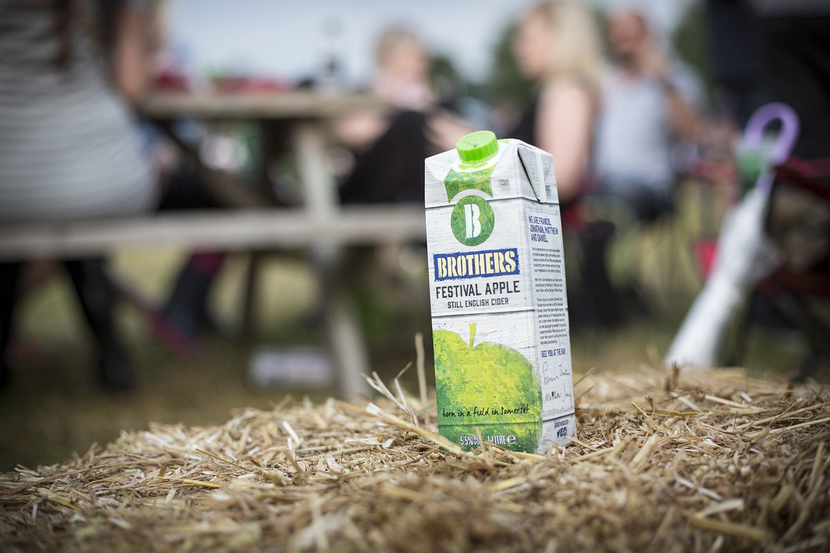 BrothersCider's tweet photo. *RT* New #Festival Apple Cider Cartons are available online > https://t.co/QMg3JvFOcb
#Portable #Resealable #Recyclable #DeciderlyDifferent https://t.co/J4AtqJgAdq