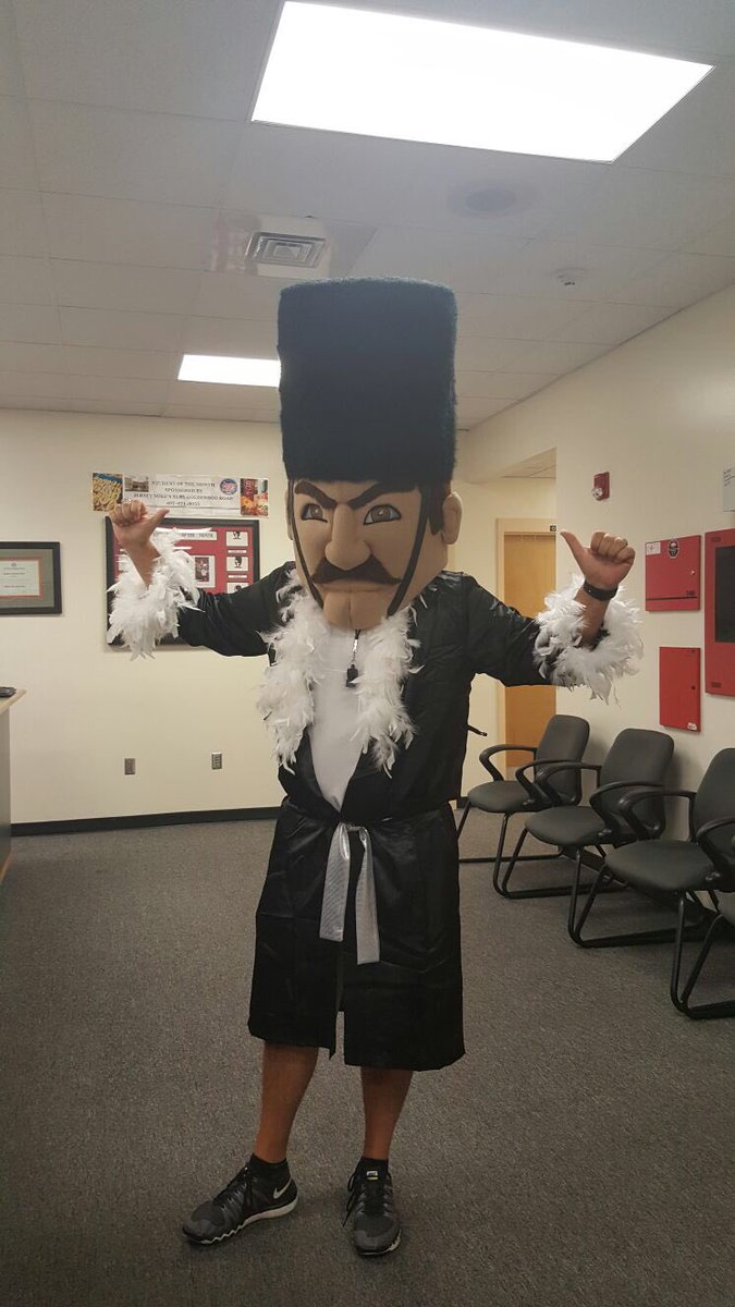 CHS_OCPS's tweet image. It&apos;s game day Grenadiers! #cagethecougar #bootgame #itsgreattobeagrenadier @sgachs_