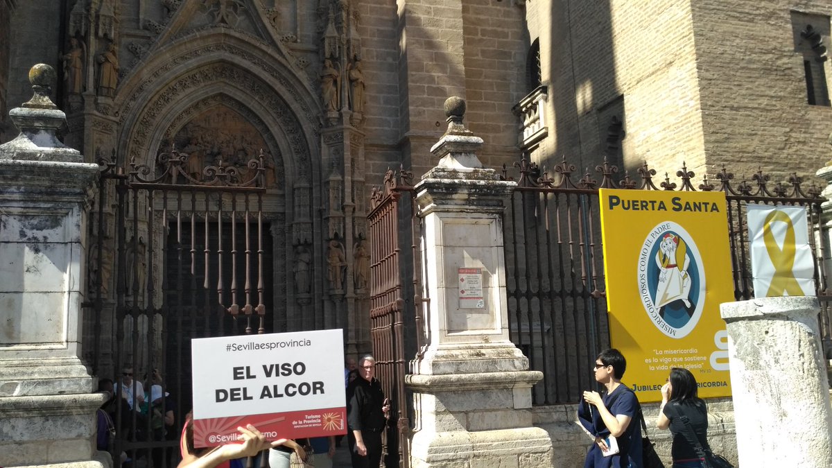 ElVisoDelAlcor_'s tweet photo. Visueños peregrinan a la V. de los Reyes de Sevilla desde hace más de 75 años #Sevillaesprovincia @Sevilla_Turismo https://t.co/dLsThuwHbz