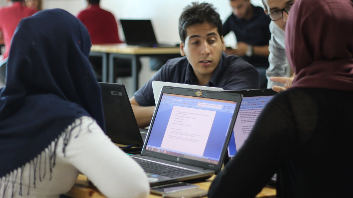 StartupAltitude's tweet photo. Algeria Startup Altitude acceuile la premiere équipe participante :) #AlgeriaSA #SMartES @condor_electron #condor #algerie #startup https://t.co/U5bUK5q6oN