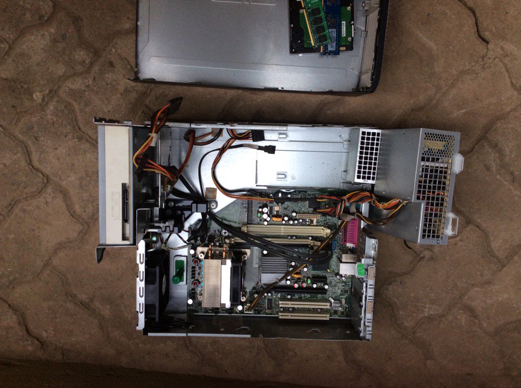 Splice_ke's tweet image. This is after the service, as good as new. #freecomputerservice