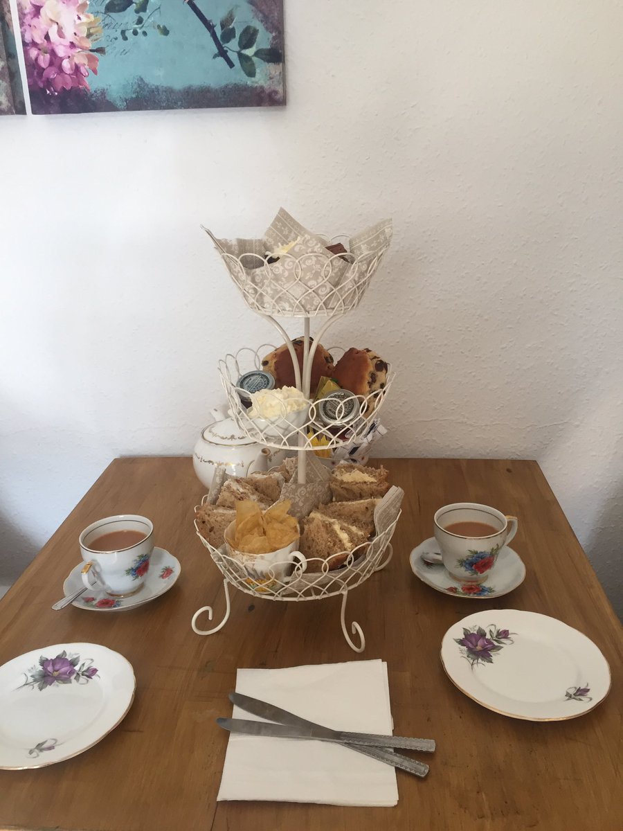 JasonThacker5's tweet image. Afternoon tea for two @No 37 Selby !!!!