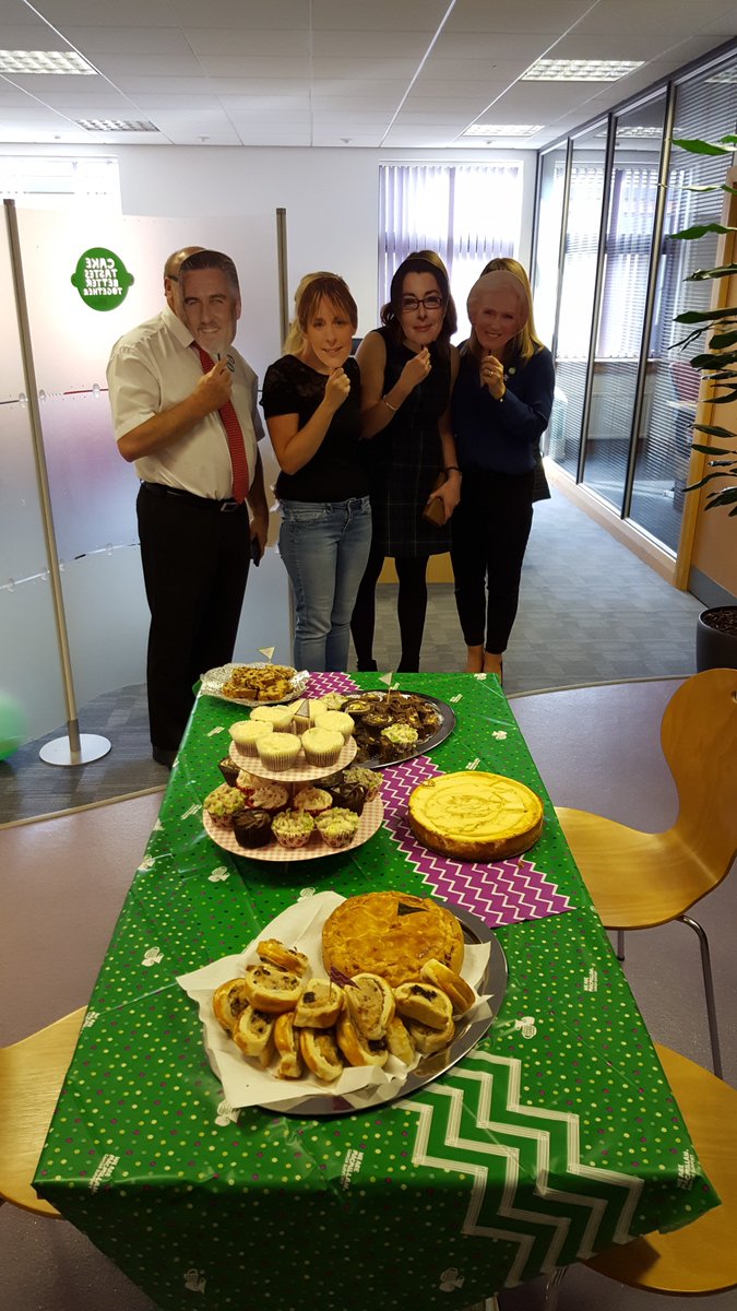 CapitalDocSol's tweet photo. Our Glasgow office had some star judges in for their #cakeoff #MacmillanCoffeeMorning @MacmillanScot https://t.co/4gqzCUvx1P