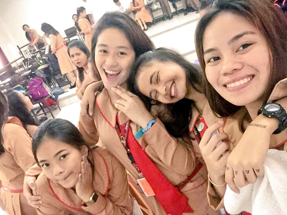 ninacurtissmith's tweet photo. my everyday happiness 💓 https://t.co/meR98lbNr0