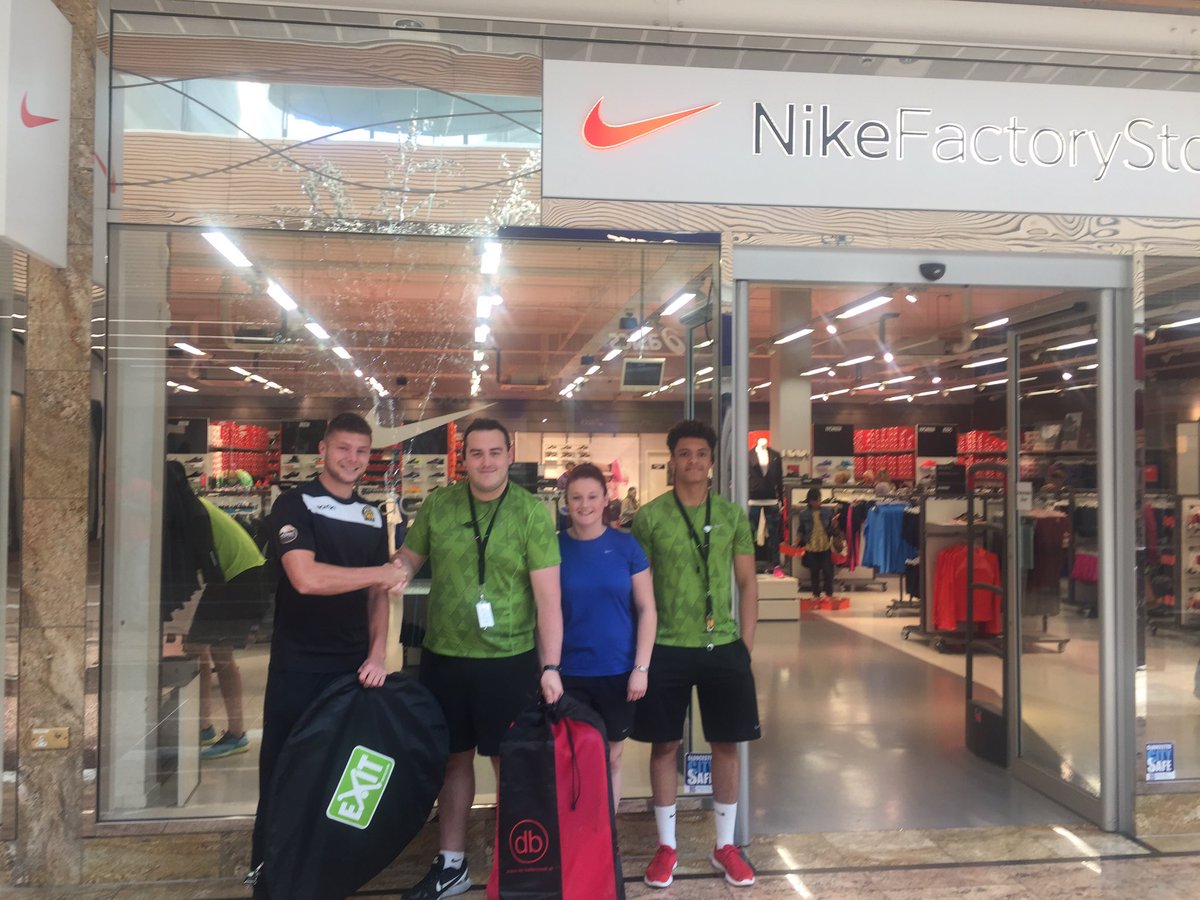 nike store gloucester