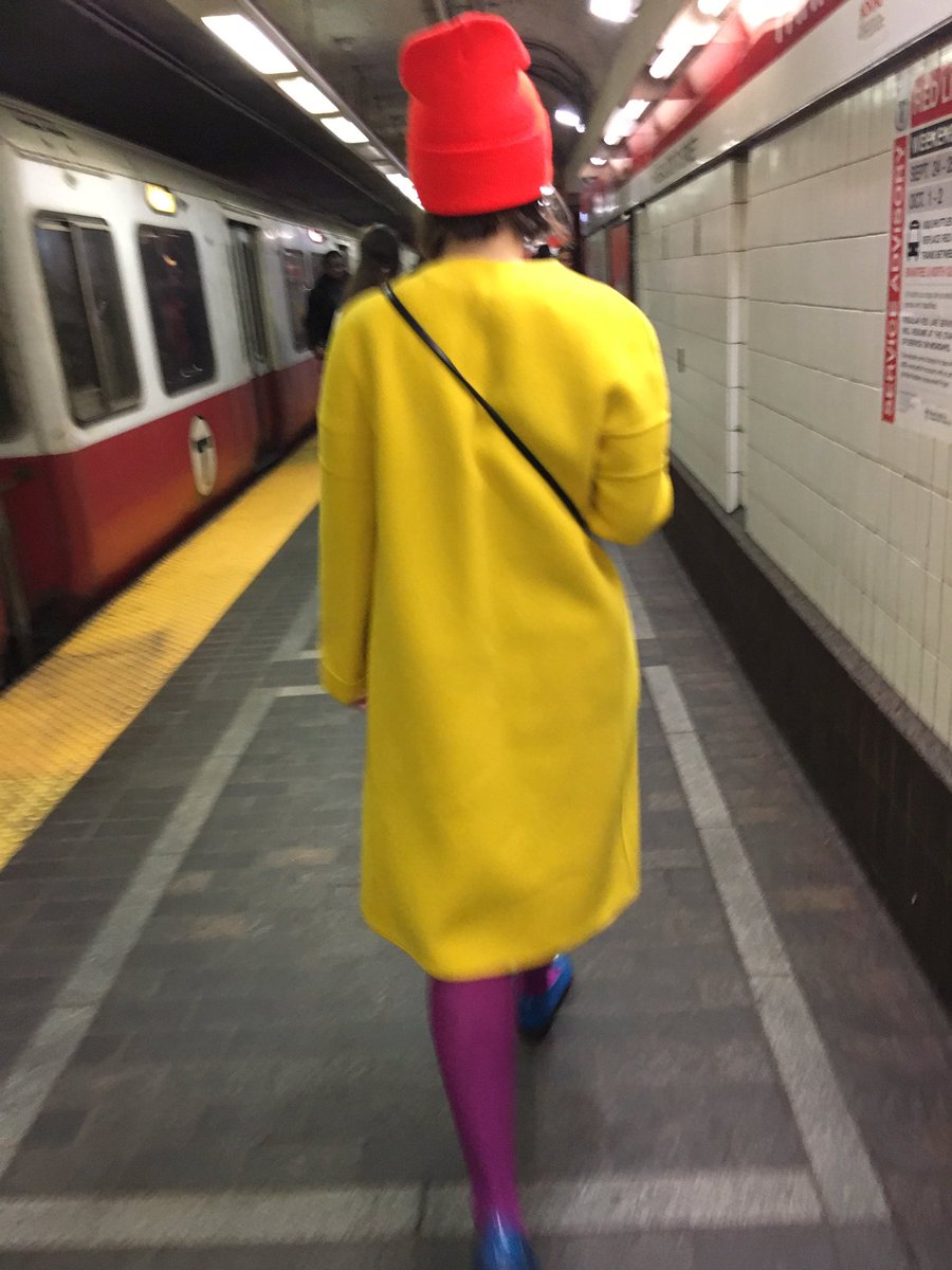 jillguardia's tweet photo. #colorfulcommute #fallinboston https://t.co/lJm7ZZLekU
