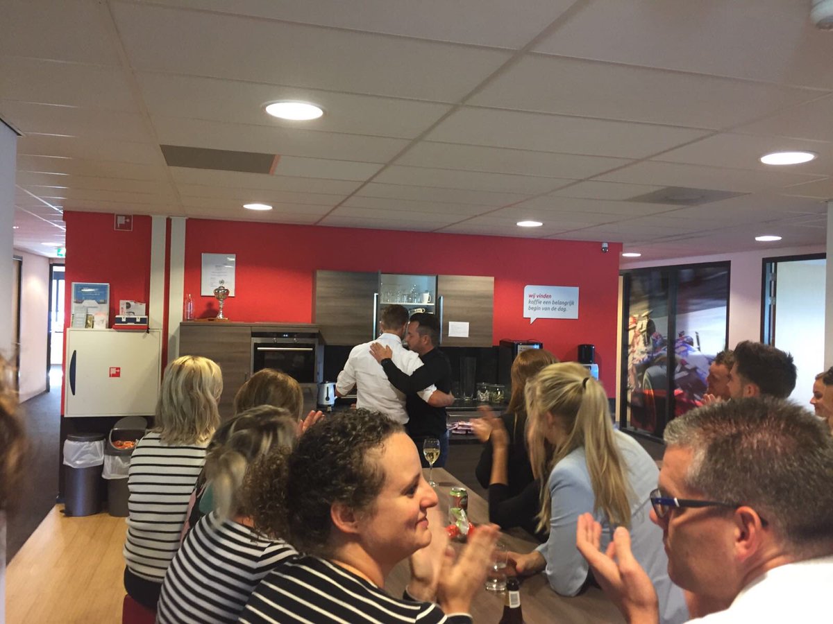 Personato's tweet photo. Vandaag nemen we na 12,5 jr afscheid van @Jeroen_Tijink! Een top collega, maar ook één van de grondleggers van Personato! Bedankt voor alles https://t.co/PO0XnpEjep