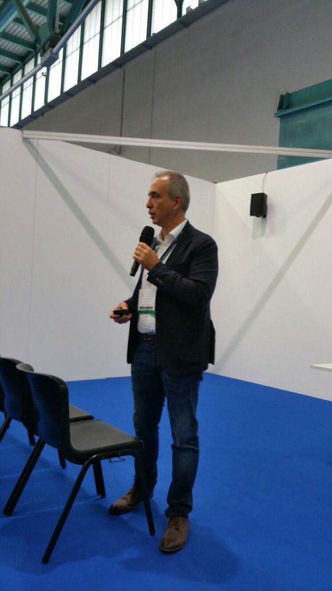 #Bergamo #NoFrills #2016 #InterludeTeam <a href="/VisioniWeb/">Visioni</a>  Intervention of the Prof. <a href="/msajeva/">Marco Sajeva</a> who talks about #BookingEngine #Tourism #BeMyGuest..