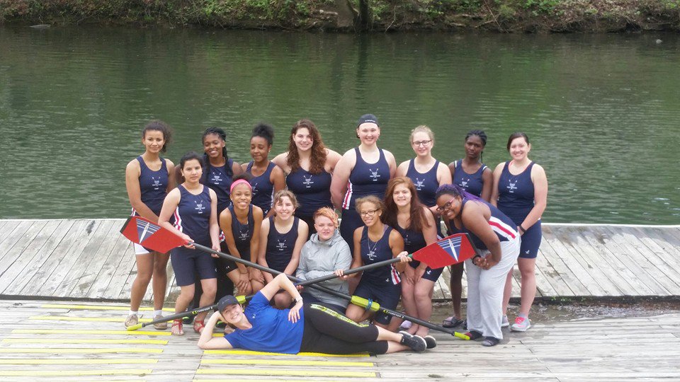 KidsburghPgh's tweet photo. First Row gets Pgh Pub School girls into rowing at no cost. Check out the KDKA story! @CBSPittsburgh @firstrowtrra https://t.co/hS2Dn5qn59 https://t.co/WVr9T29Xjs