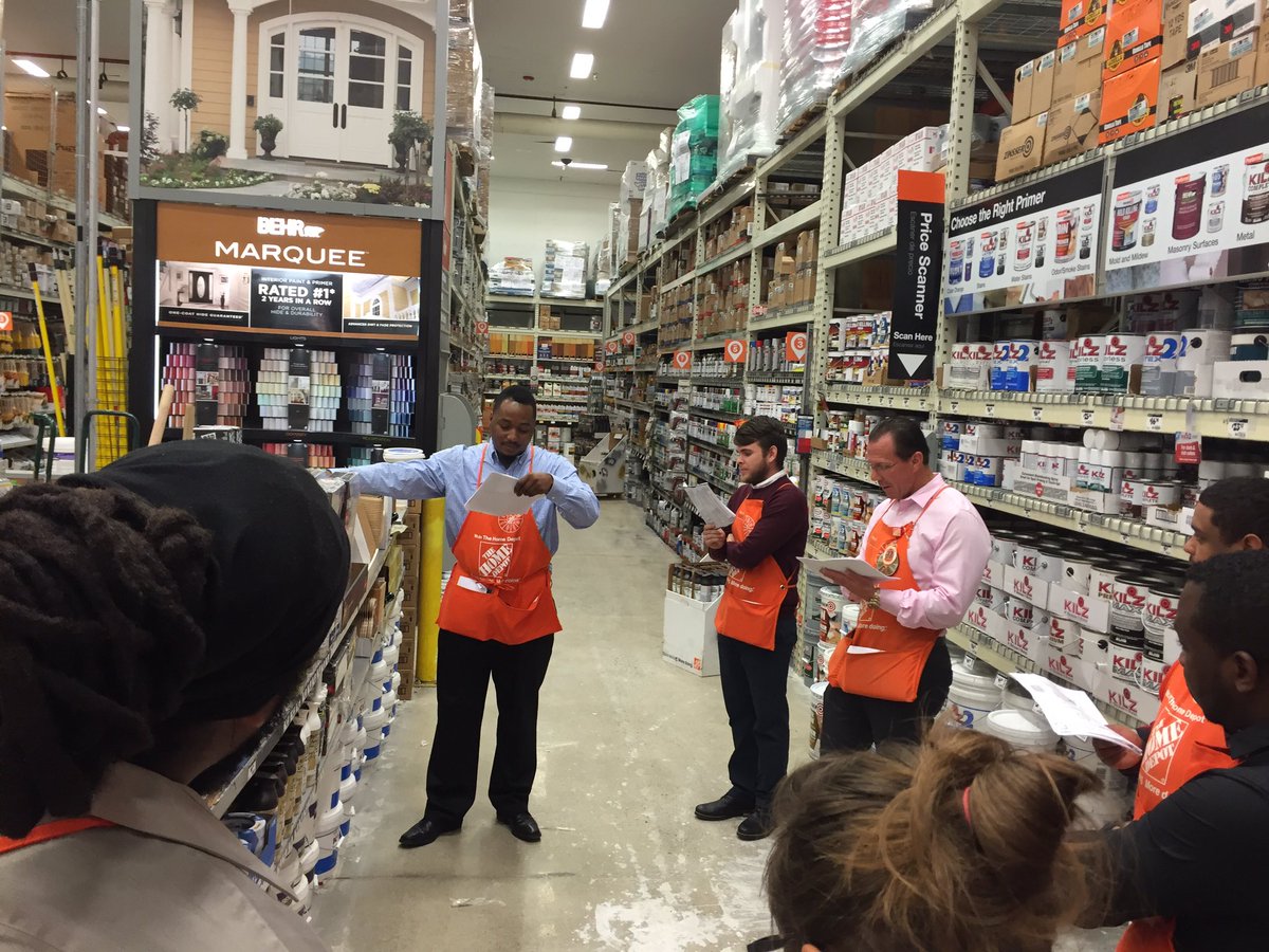 Teaching and learning during the DM Walk in 2602! <a href="/bob_lundy/">Robert</a> <a href="/lisa_lisadow/">Lisa Dowling</a>