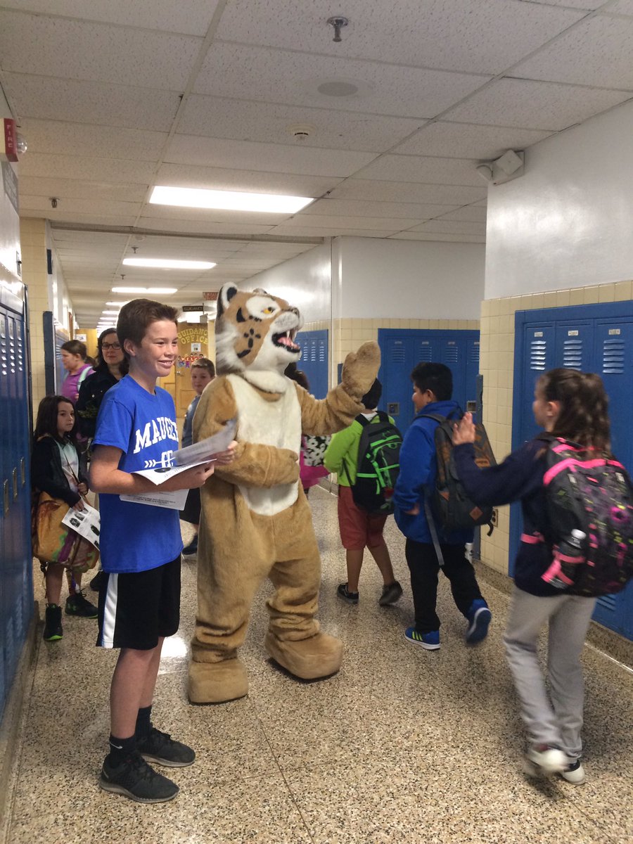 VEM_StudCo's tweet photo. The mountain lion greeted 4th and 5th graders this morning. Reminder t-shirt orders are due October 7th!! #studco https://t.co/kQoEaT82x1
