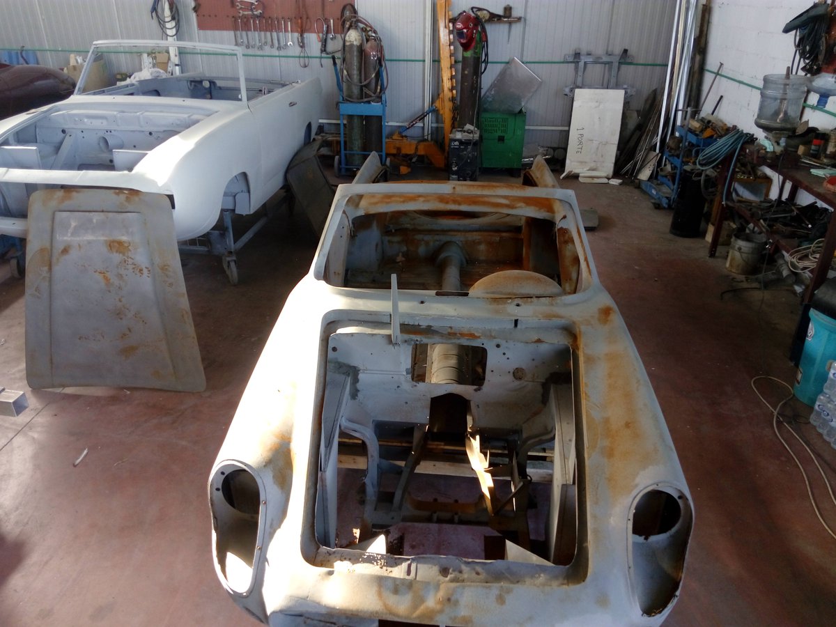 adc_classics's tweet photo. New Project: 1955 Moretti 750 Spider #adc_classics #restoration #moretti #classiccar https://t.co/GbVb7lZfXq