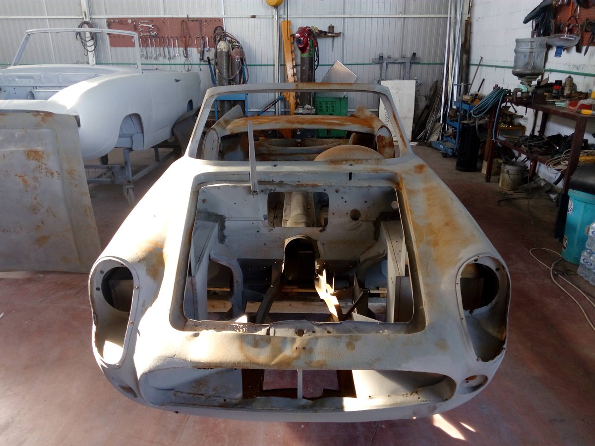 adc_classics's tweet photo. New Project: 1955 Moretti 750 Spider #adc_classics #restoration #moretti #classiccar https://t.co/GbVb7lZfXq