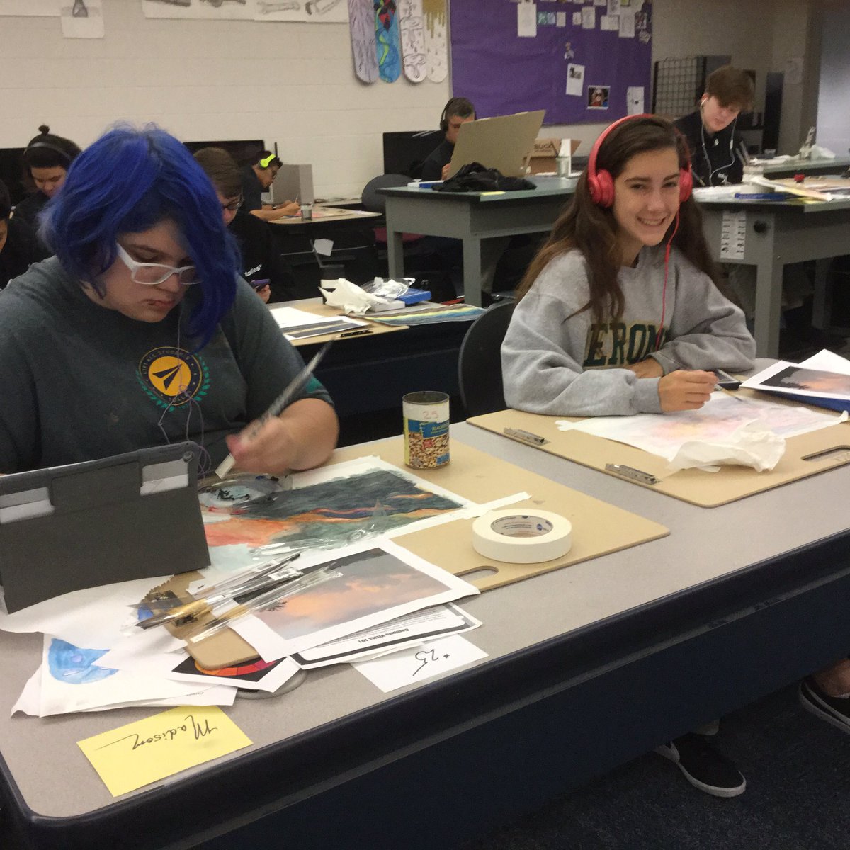 Smith_ADC's tweet photo. Art students learning wet on wet watercolor techniques #tollesADC2018 https://t.co/QOUNi5ZPND