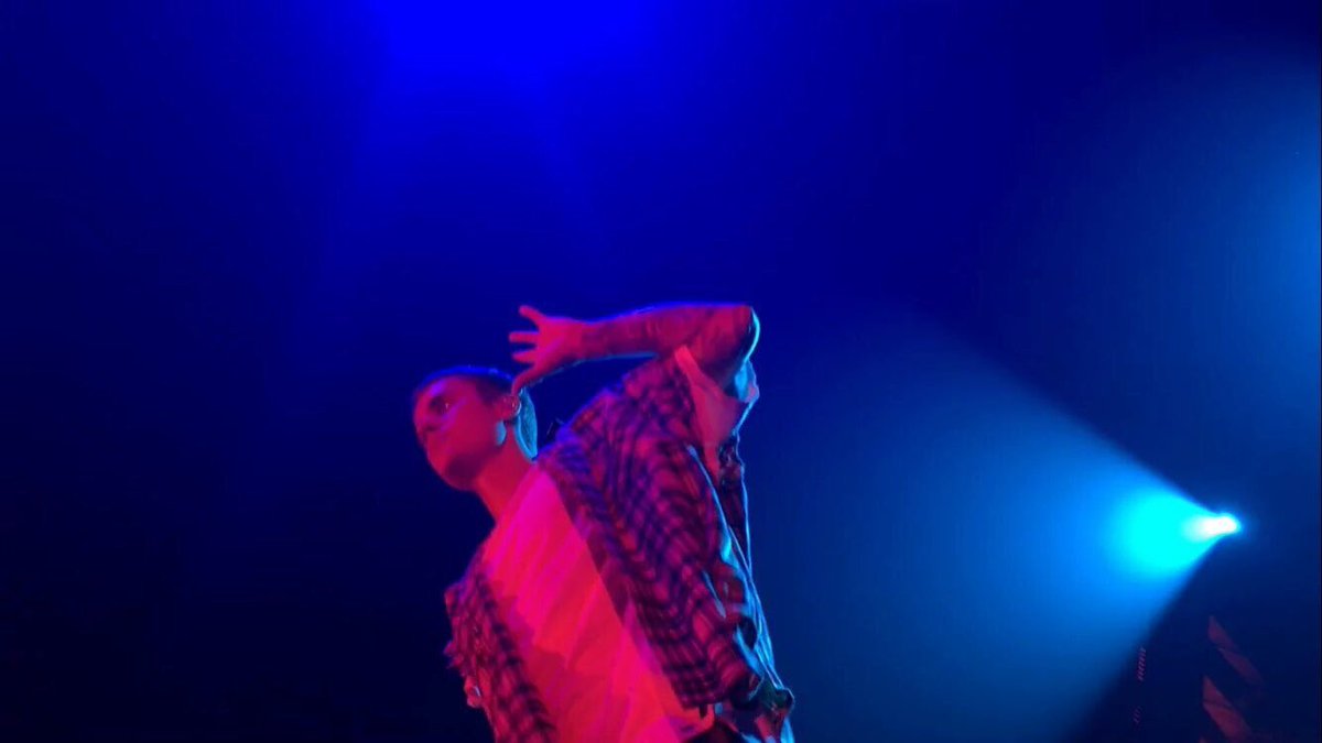teamsizzlers's tweet photo. (3) Mais fotos de Justin performando ontem (29/09) no show da Purpose Tour em Estocolmo, Suécia! #MPN #JustinBieber https://t.co/jaDOWqkF7T