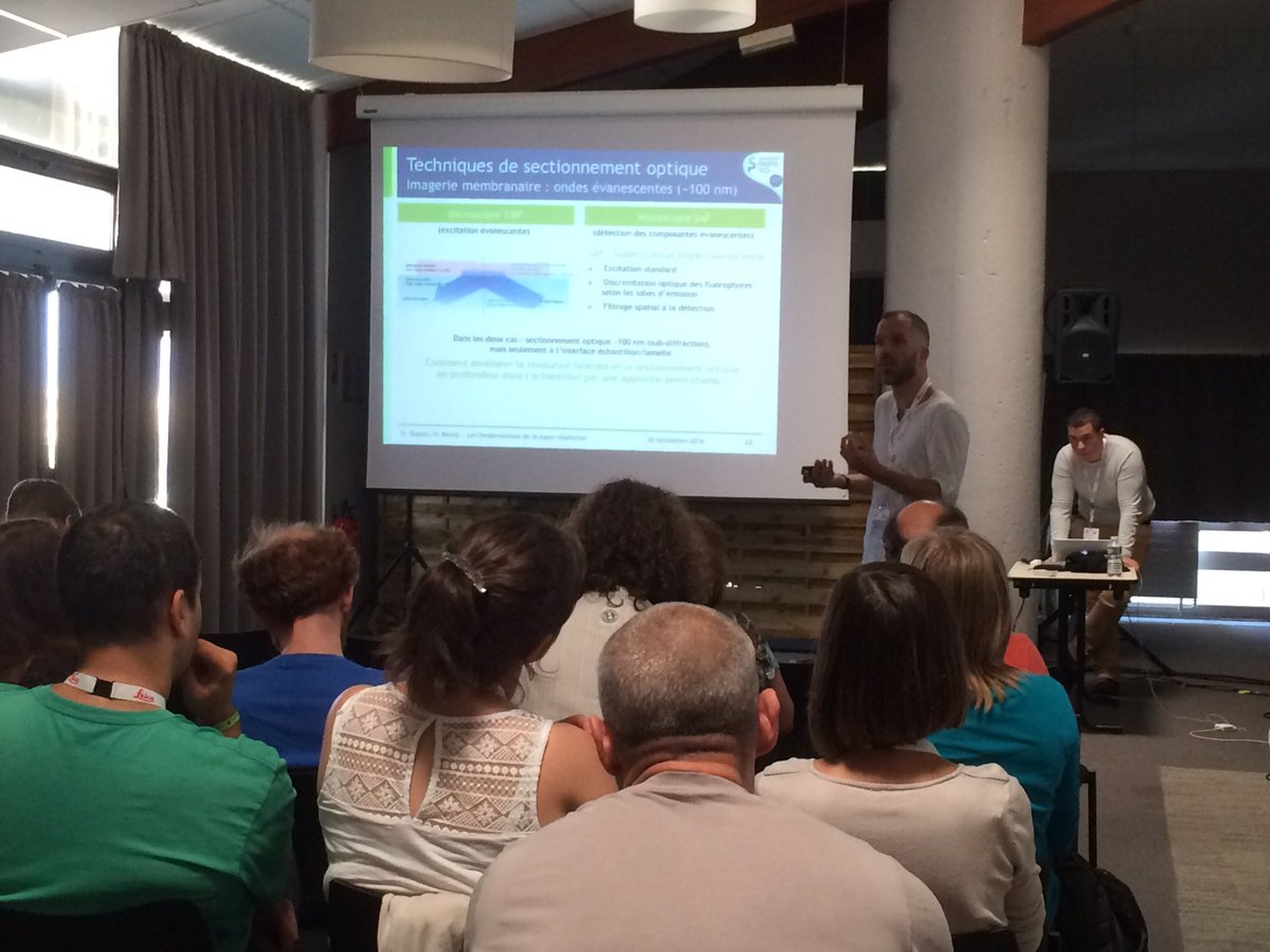 S_LevequeFort's tweet image. @G_Ohm @Bourg_N  introduction lecture to super resolution at #MiFoBio