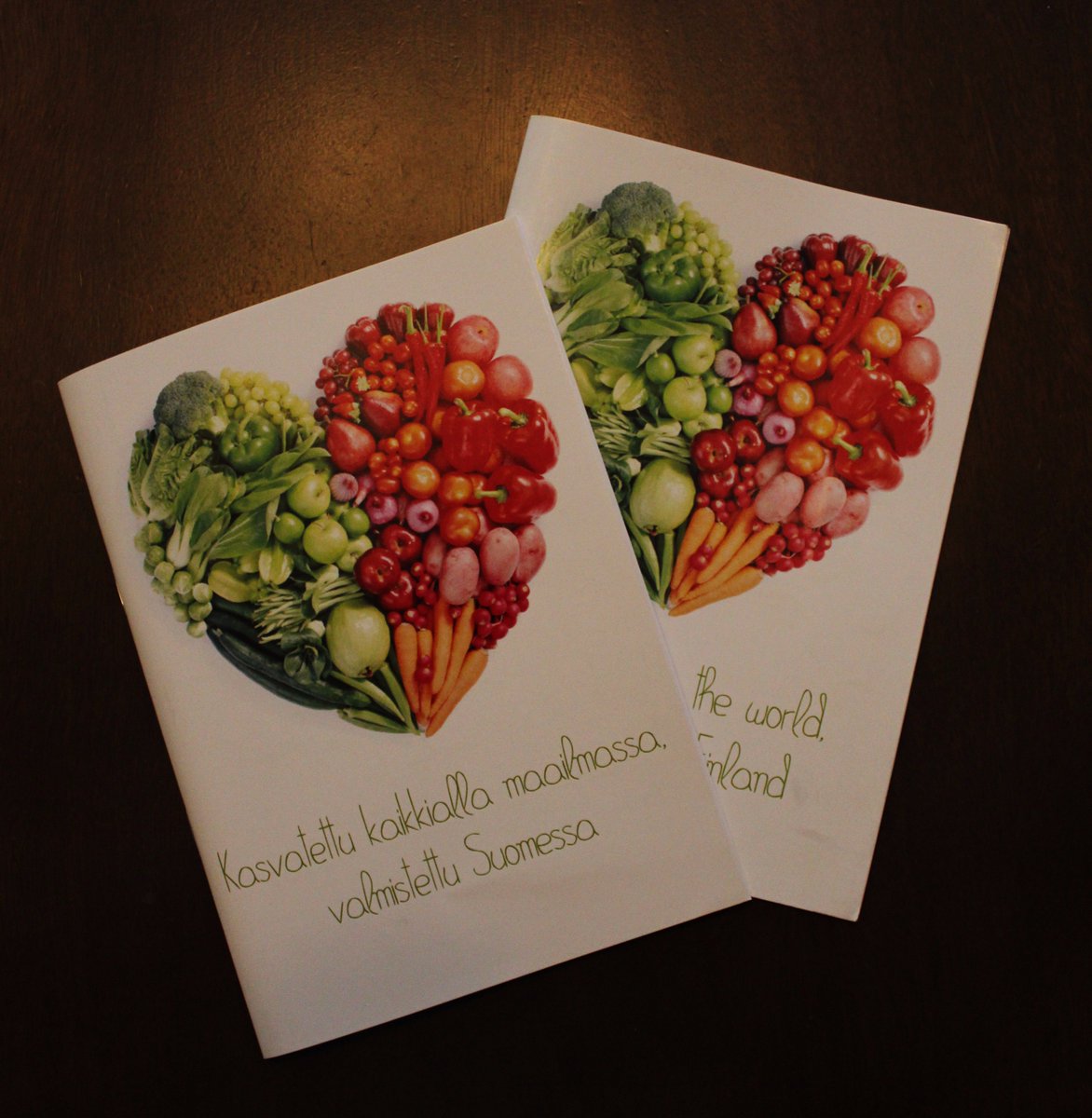 Botanialta saatavissa Kasvatettu kaikkialla maailmassa, valmistettu suomessa- #reseptikirja. Pääsylipun lunastaneille reseptikirja maksaa 3€