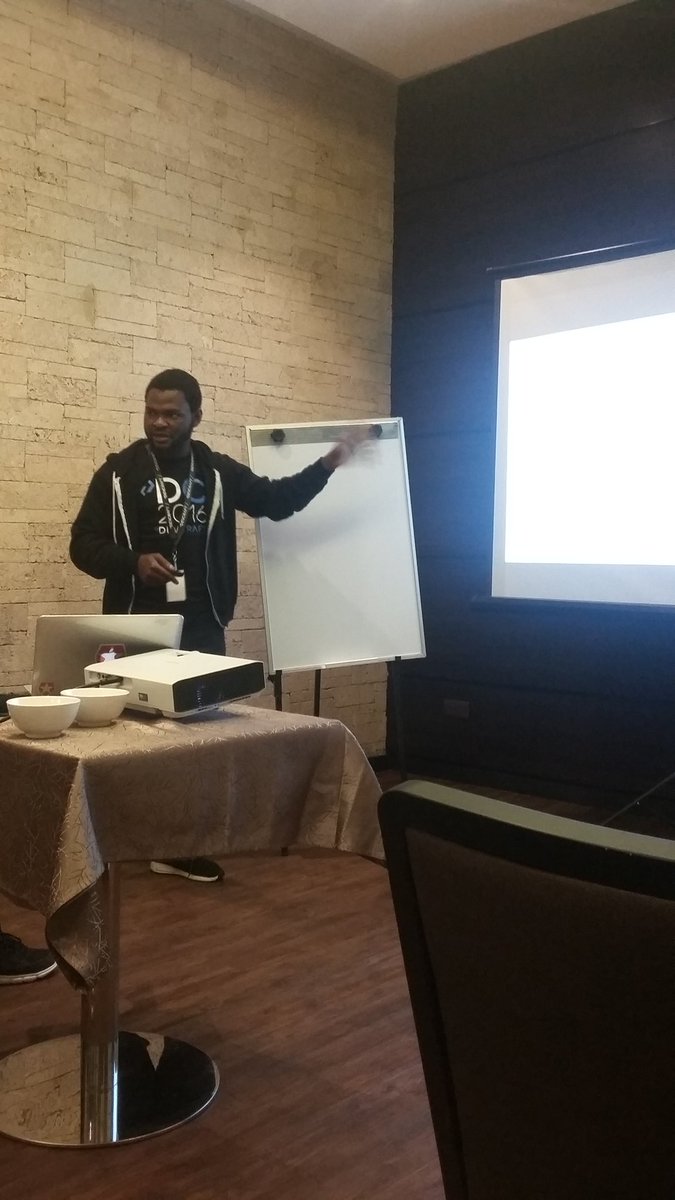 hannah_omu's tweet photo. Your users are the most important part of your user identification management. @unicodeveloper cc @MikeGichia
#DevCraftKE
#workshopsession https://t.co/6XrMcSNGX7