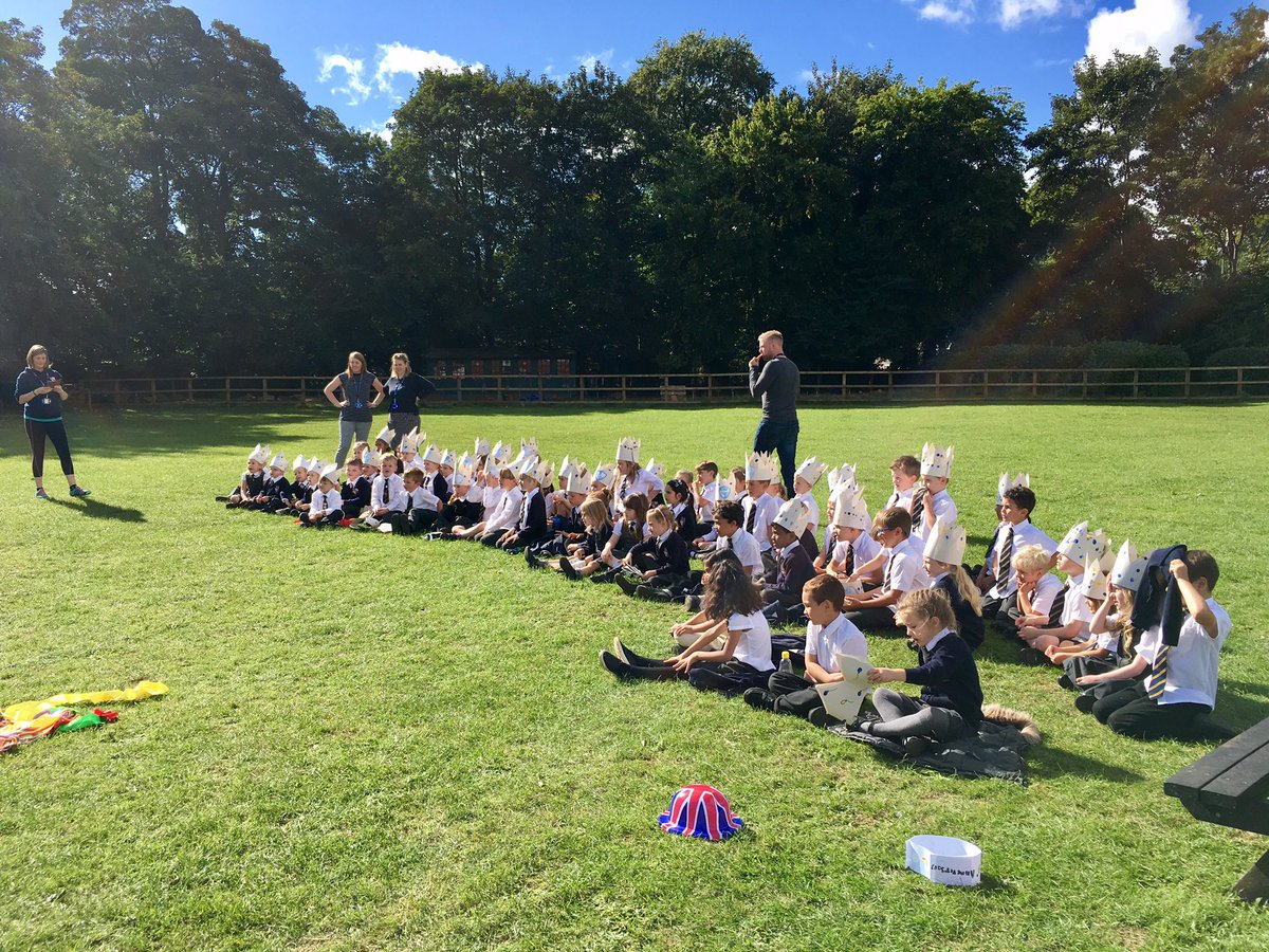 grangecpschool's tweet photo. HAPPY BIRTHDAY TO THE GRANGE! 40 YEARS OLD TODAY! https://t.co/HIXqSPpSp4