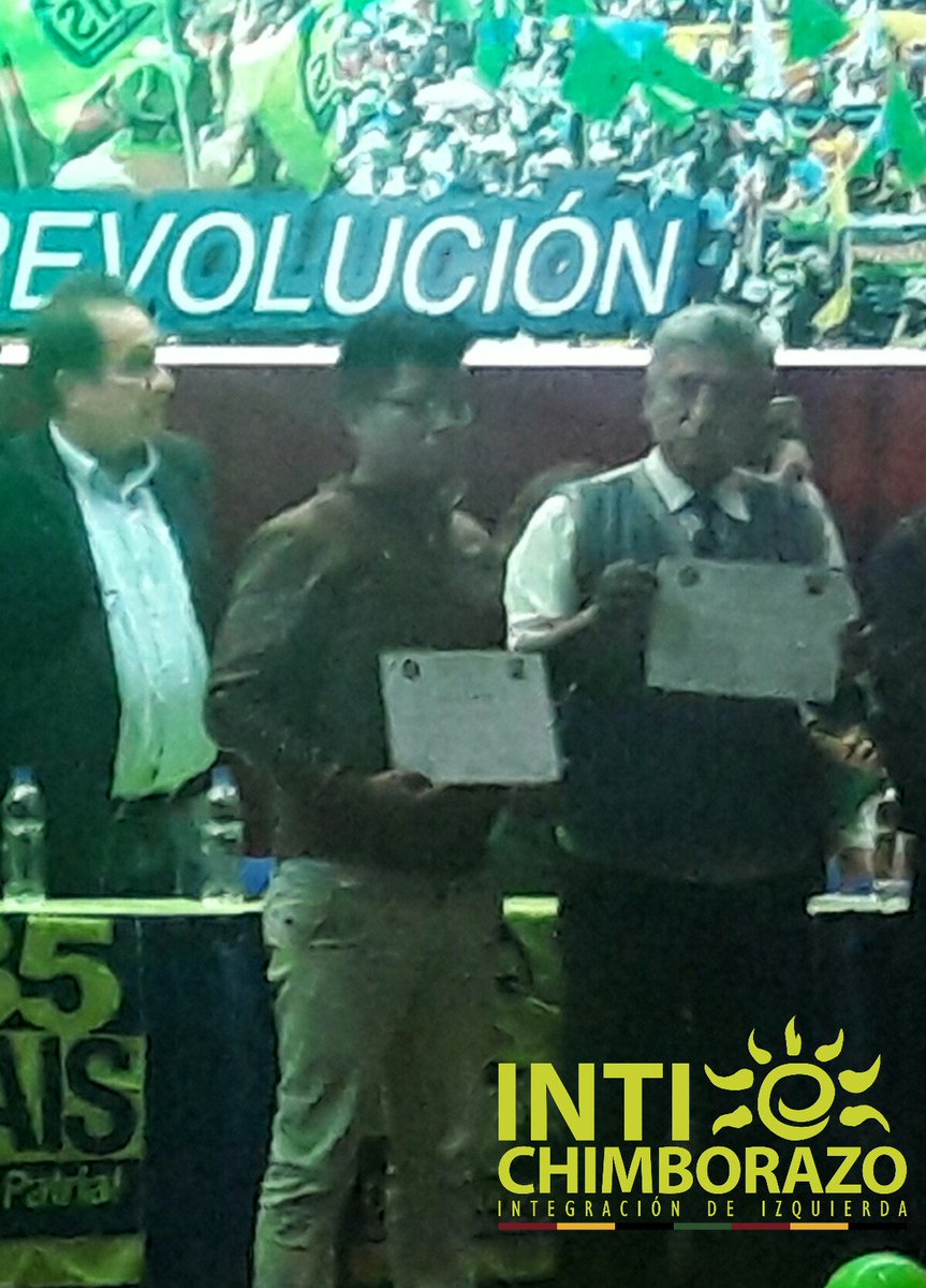 inti_chimborazo's tweet photo. Entrega de certificados de crc por @35PAIS a las organizaciones @jxchimborazo @CRCIntiChimbora @Kuraka0 @JPatriaRenovada @MashiRafael https://t.co/ExXuXxDWwT