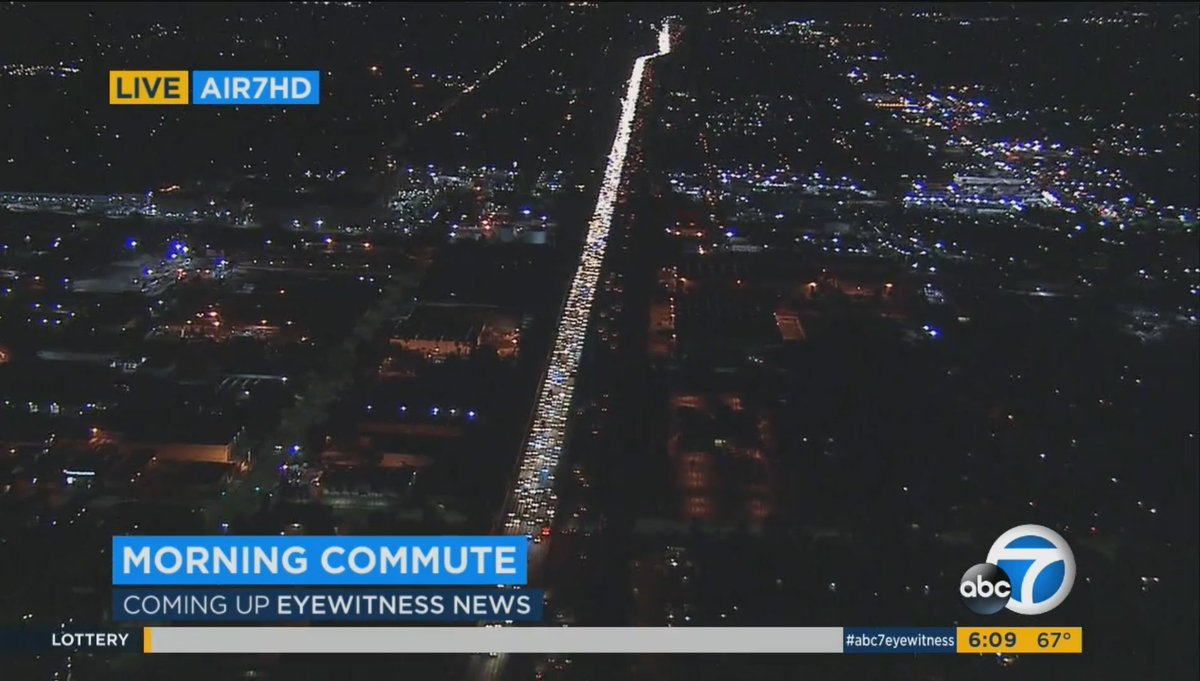 TRAFFICALERT Crash causing heavy delays on SB 405 Fwy near Sherman Way in Van Nuys area