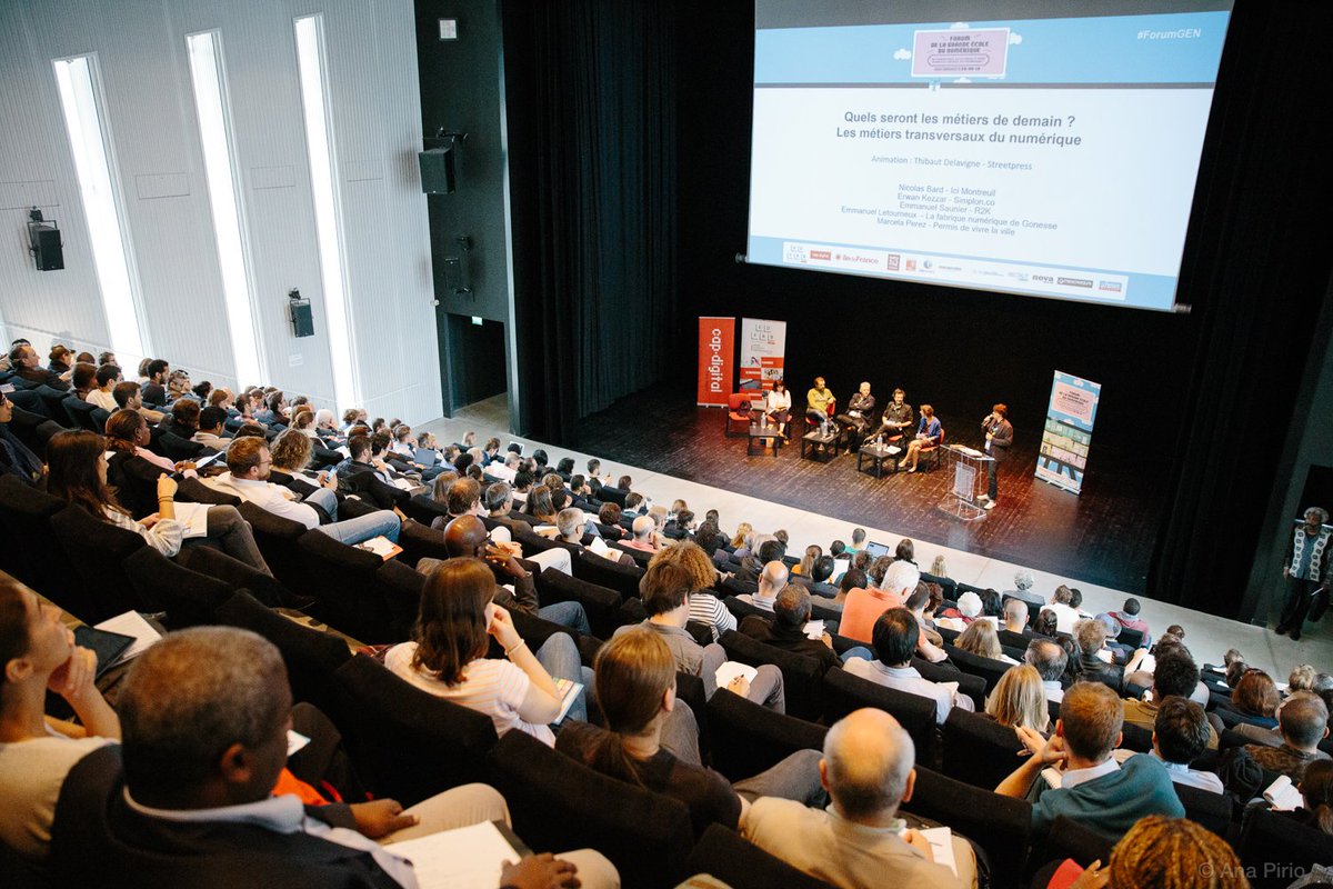 CapEdFab's tweet photo. Vous étiez près de 1 000 au 1er Forum de la Grande Ecole du Numérique hier à @CapEdFab. Merci aux visiteurs & exposants #ForumGEN https://t.co/doIy51DAbs