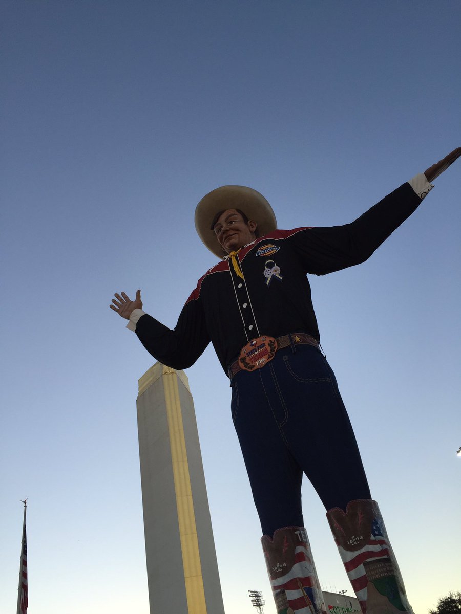 StateFairOfTX's tweet photo. Howdy Folks!  It's Opening Day. Who is ready for the Great State Fair of Texas. #bigtex #statefairoftx https://t.co/70VgSpKS1u