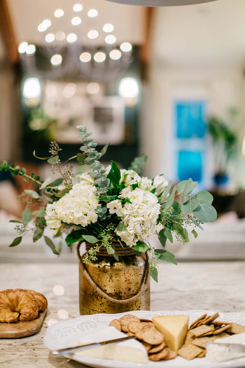 buffalostyling's tweet photo. I joined with the Gather Now campaign to host a fun get-together with some close, creative friends.  Details on the blog!  #gathernow #ad https://t.co/wiavDiOIrY