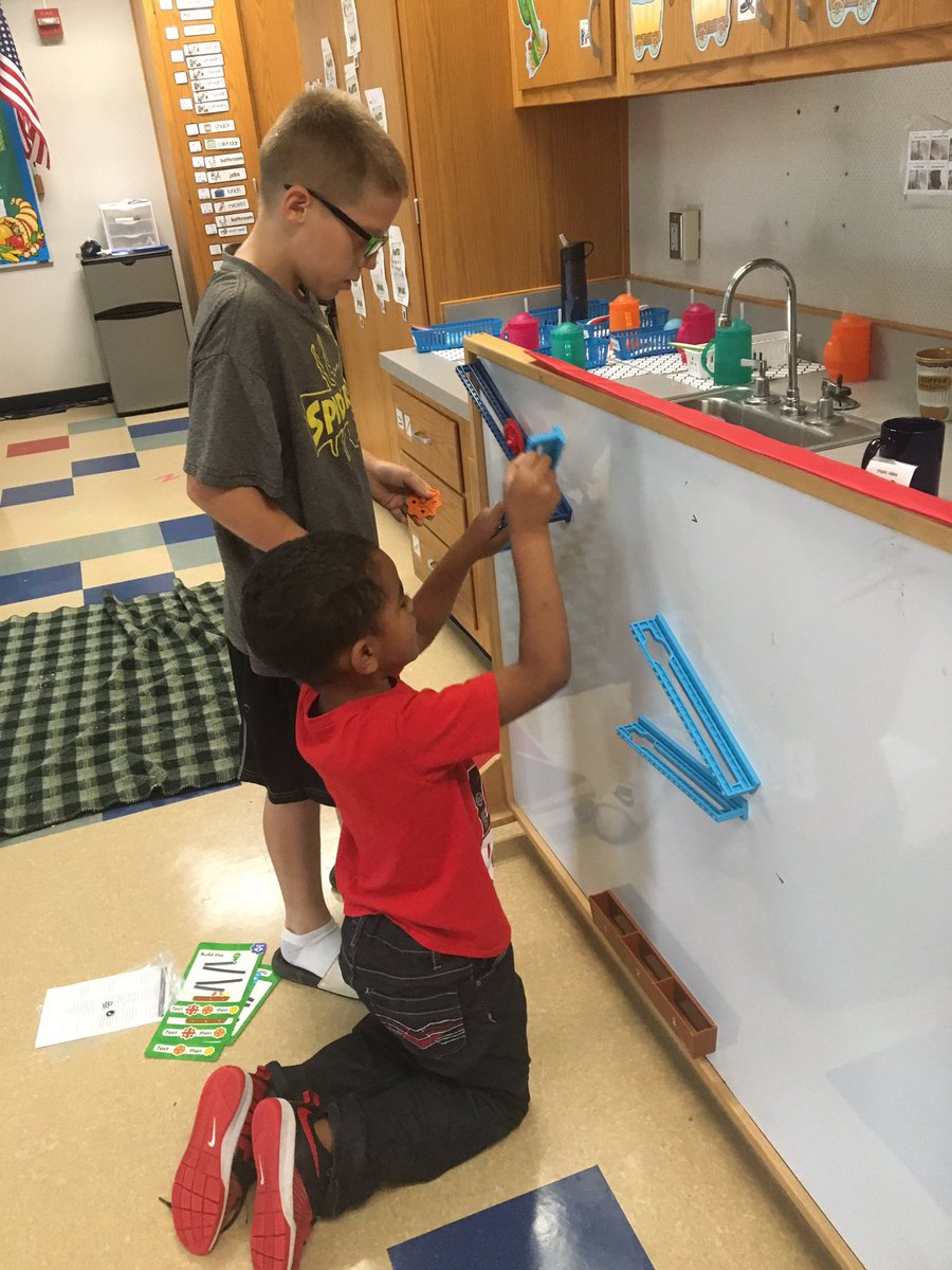 mjohnson215's tweet photo. THRIVE students are working hard on their engineering skills! #FunFriday @wle_elem1955 @rinehartsped @WayneTwpSchools https://t.co/wGF6dIAHzo