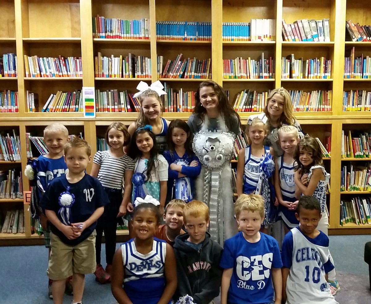 CelesteElem's tweet photo. Happy Homecoming!  Thanks for reading to Mrs Hamilton's 1st grade class @thecelesteisd https://t.co/wsHK5I0NIJ