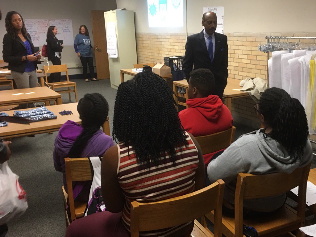 johnmwallacejr's tweet image. @PittSocialwork Dean Davis speaking #Westinghouse @PPSnews @PittPACS in the 'House!