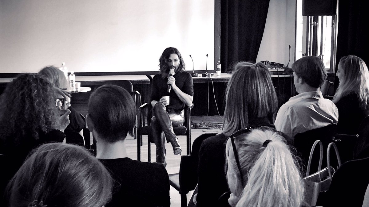 ConchitaWurst's tweet photo. Conchita's popup-session on "success in the music business" at @Waves_Vienna just started. 🎤 #waves16 #wuk https://t.co/Y73BkgBrZO