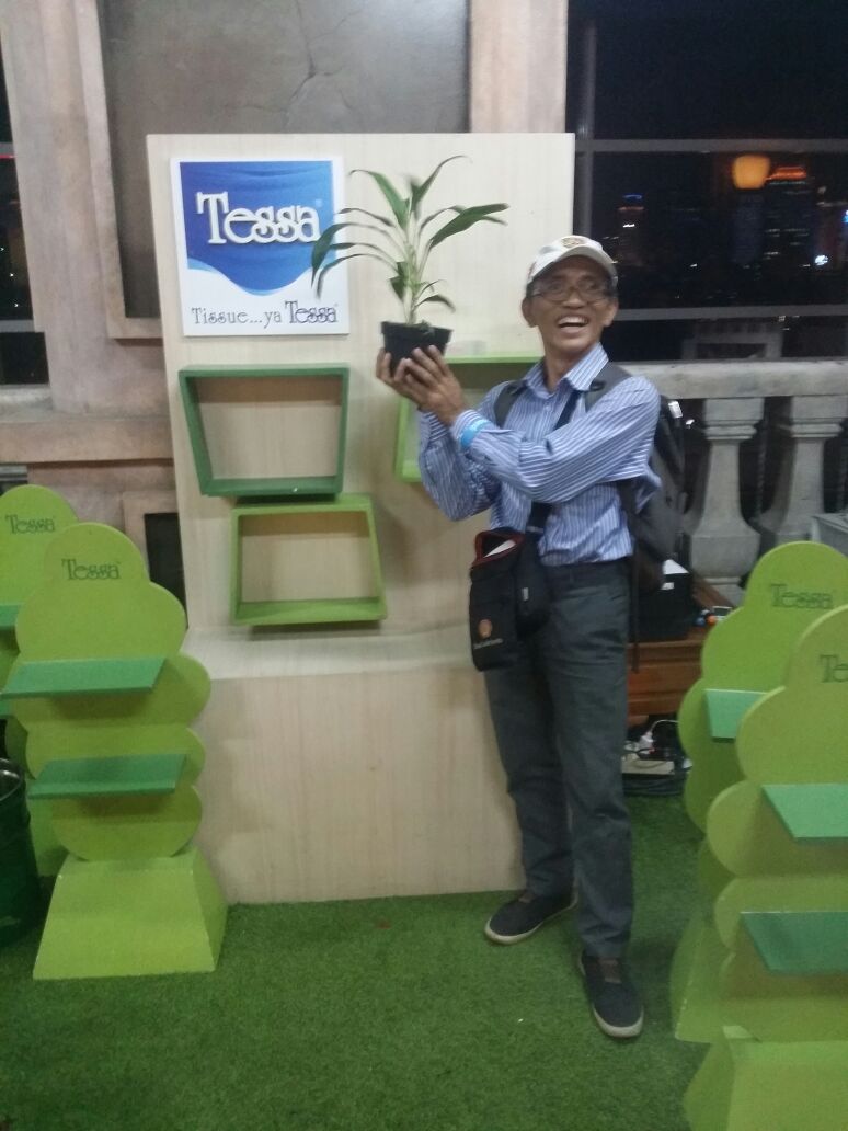 Danishasd's tweet photo. @sertifikasiFSC product yang ramah lingkungan, cinta lingkungan #FSCFriday2016 #AkudanHutan https://t.co/zkmzoECLaA
