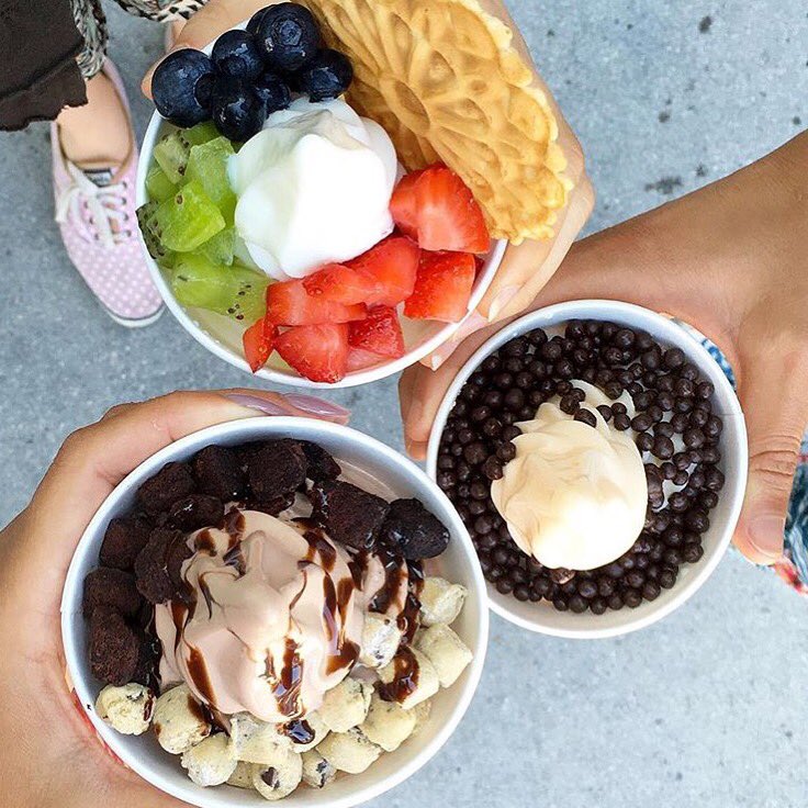 PinkberryOttawa's tweet photo. Cheers to the weekend! π¦π We hope to see you at @BayshoreOttawa for a refreshing treat! #pinkberryott https://t.co/d8AYrSDPk0